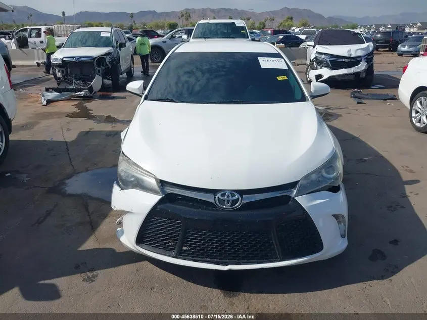 2017 TOYOTA CAMRY SE