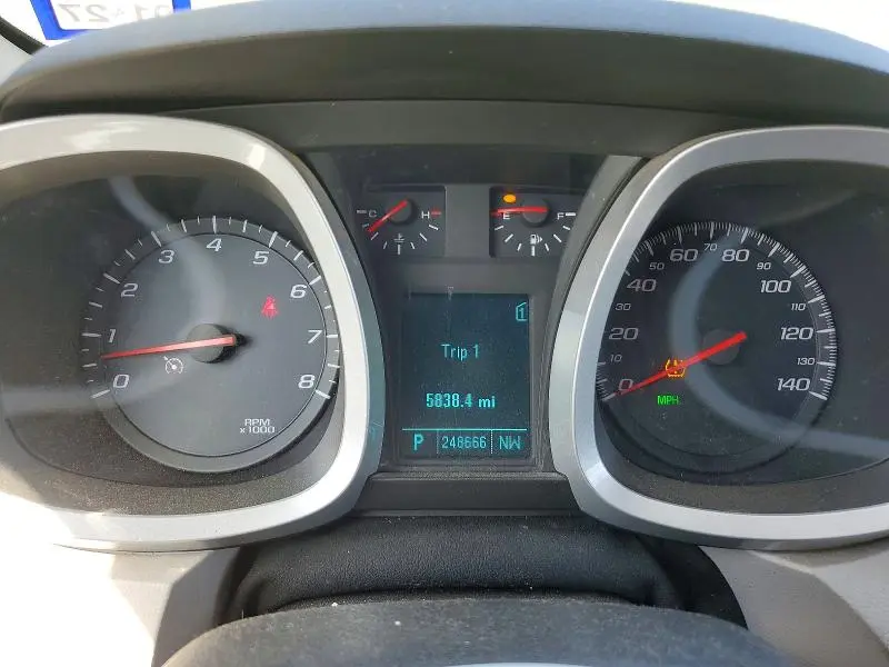 2010 CHEVROLET EQUINOX LT  