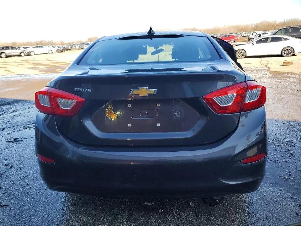 2017 CHEVROLET CRUZE LT  