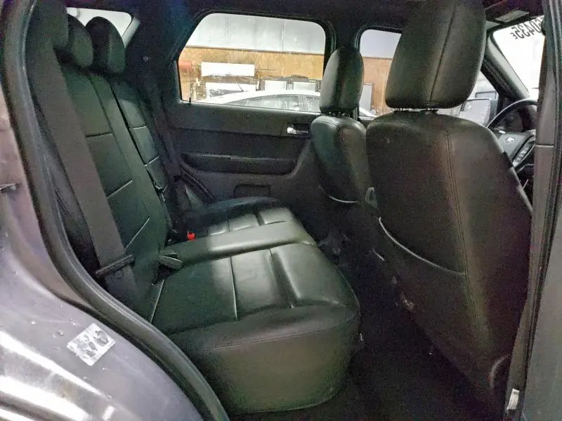 2011 FORD ESCAPE LIMITED  