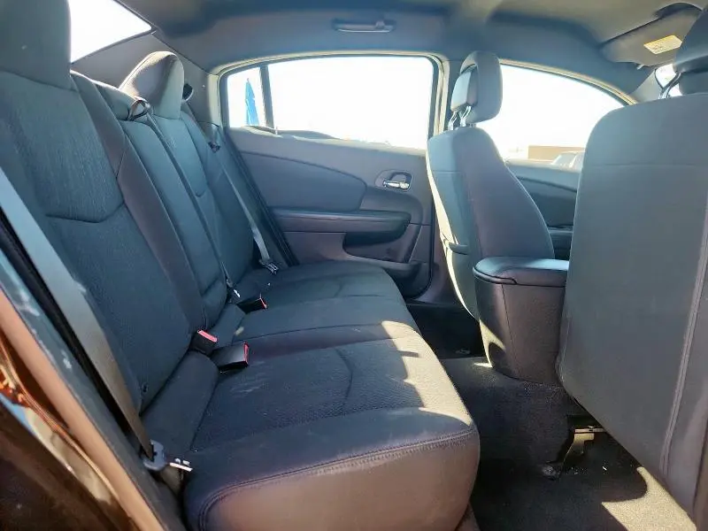 2013 CHRYSLER 200 LX  