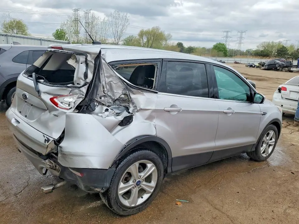 2015 FORD ESCAPE SE  