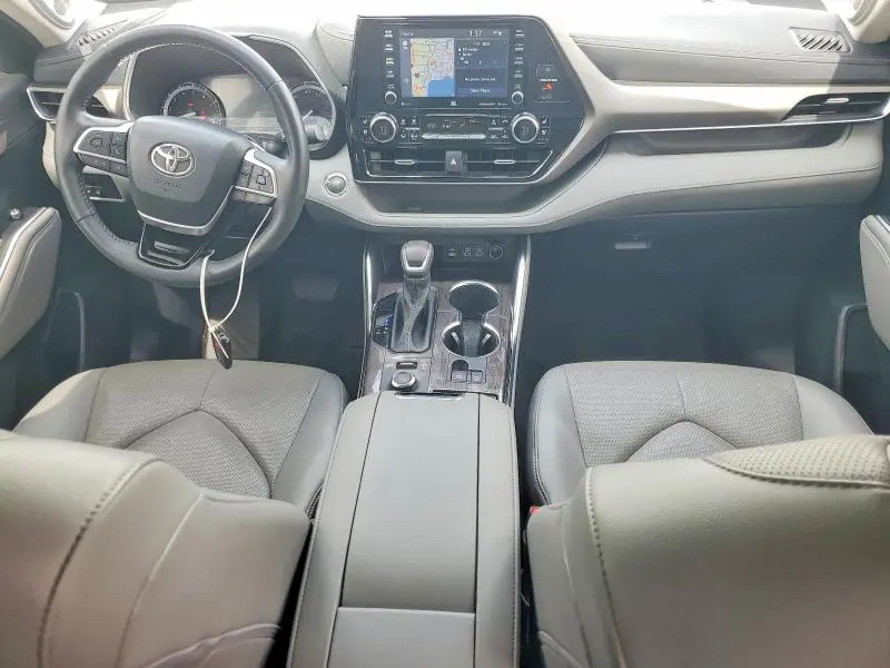 2022 TOYOTA HIGHLANDER LIMITED  