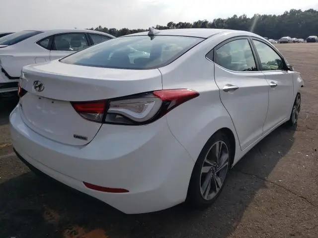 2014 HYUNDAI ELANTRA SE  