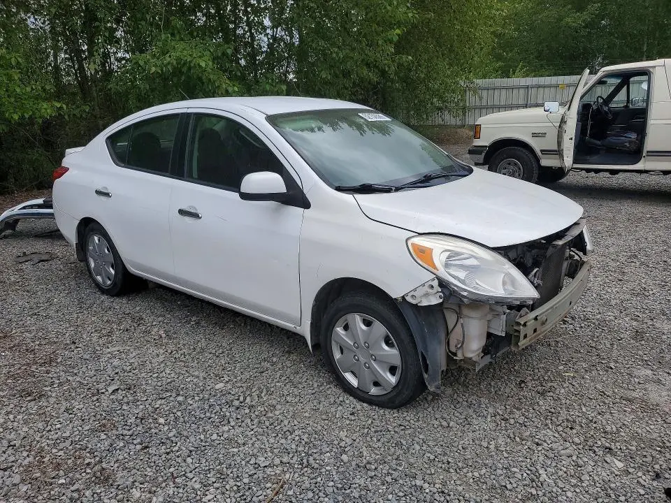 2013 NISSAN VERSA 1.6 S  
