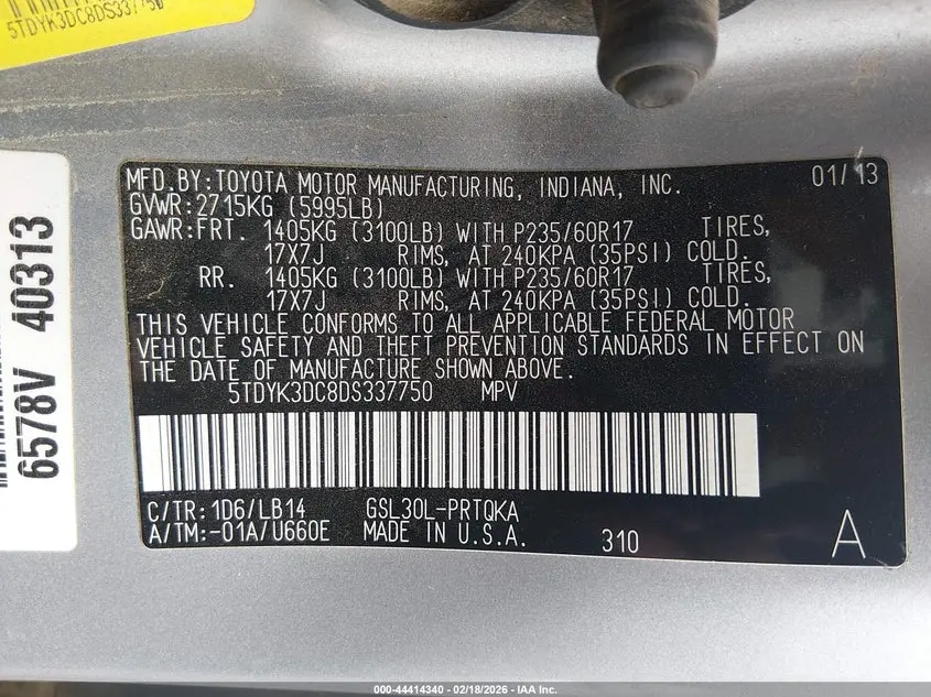 2013 TOYOTA SIENNA XLE V6 8 PASSENGER