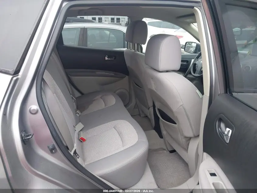 2011 NISSAN ROGUE SV