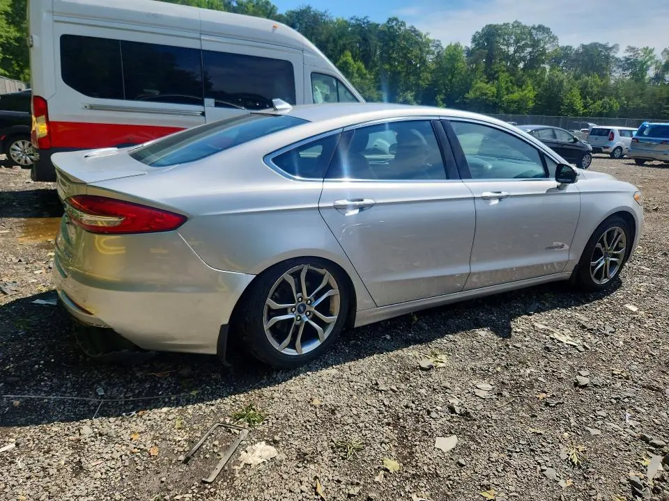 2019 FORD FUSION TITANIUM  