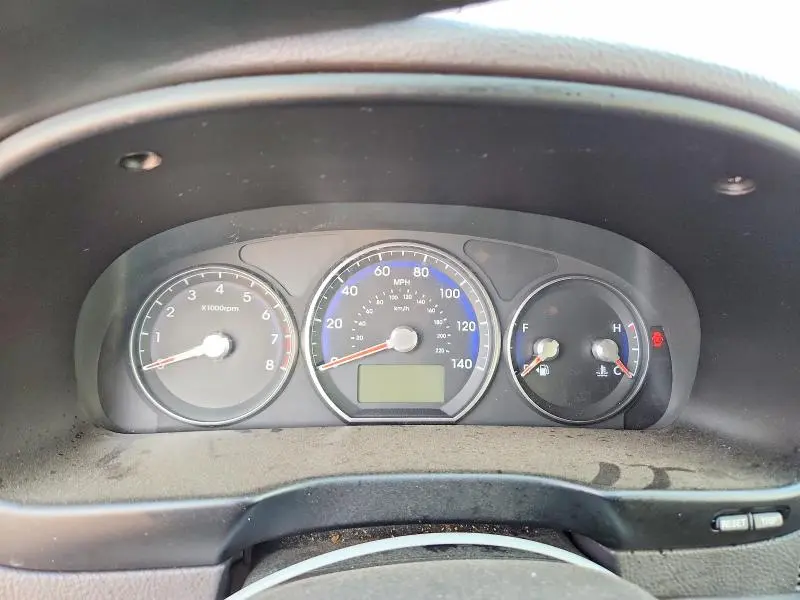2011 HYUNDAI SANTA FE GLS  