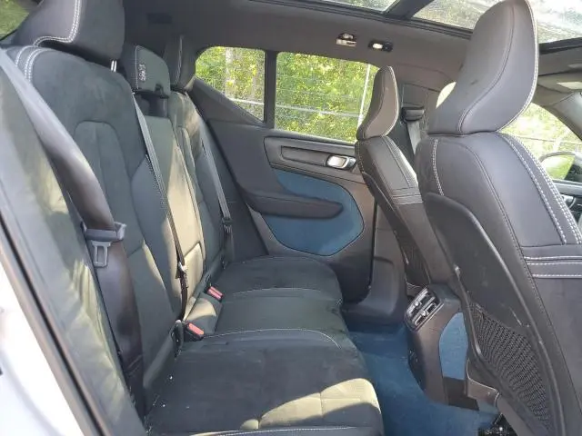 2023 VOLVO XC40 RECHARGE ULTIMATE  