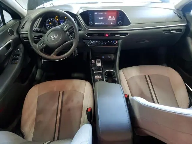 2022 HYUNDAI SONATA SE  
