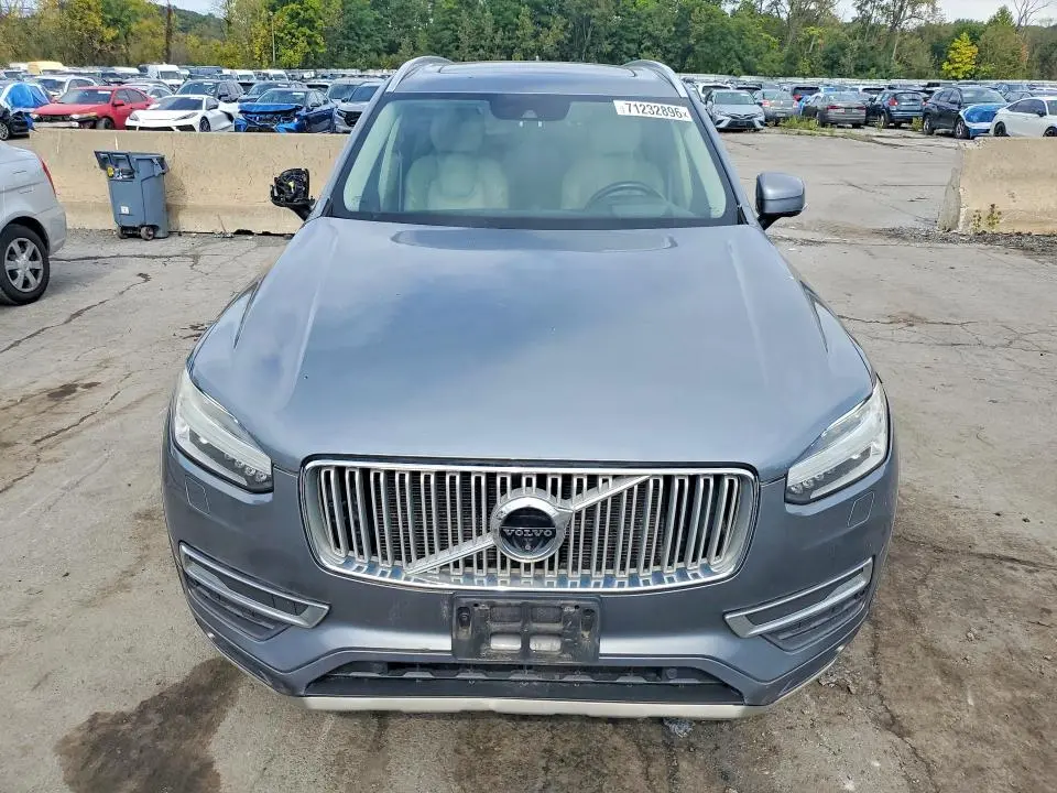 2016 VOLVO XC90 T6  