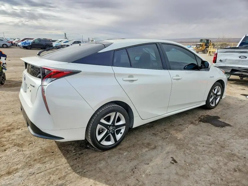 2016 TOYOTA PRIUS   