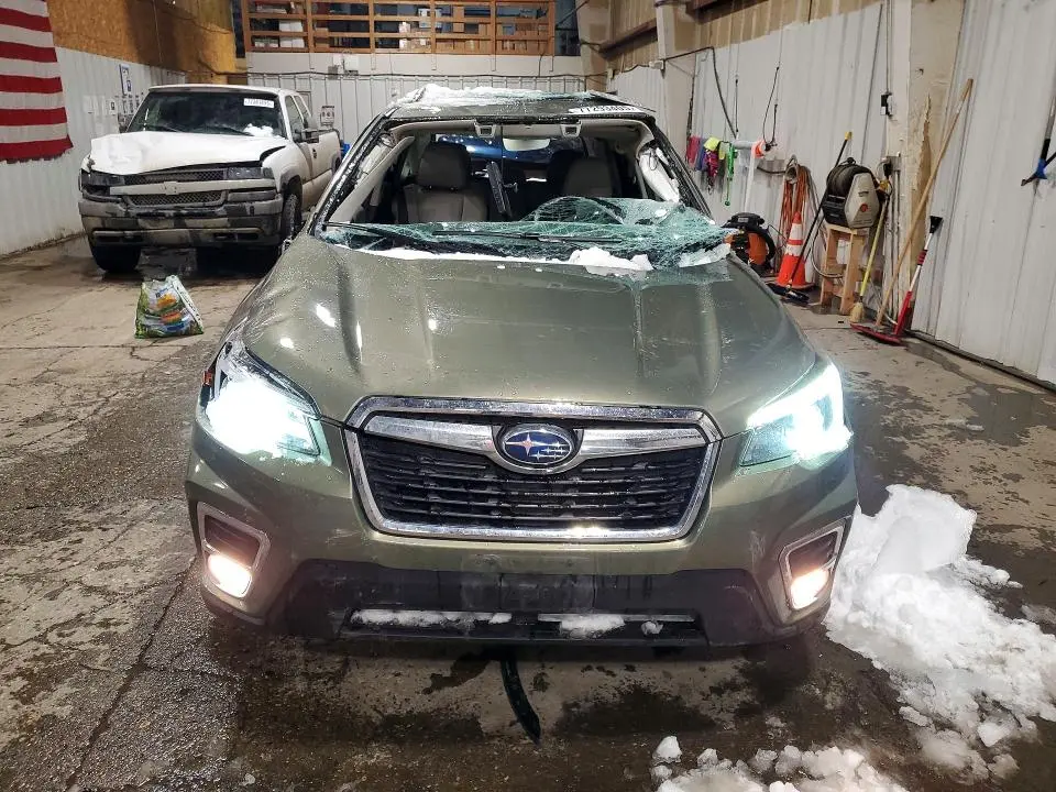 2021 SUBARU FORESTER LIMITED  