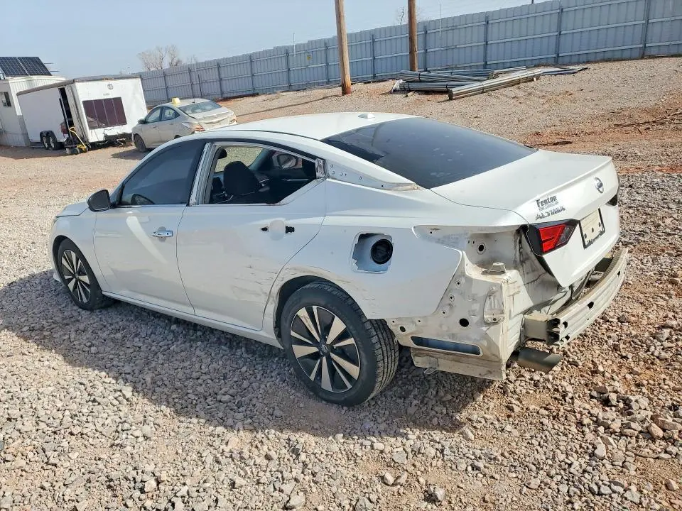 2019 NISSAN ALTIMA SV  