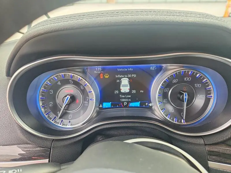 2017 CHRYSLER 300 LIMITED  