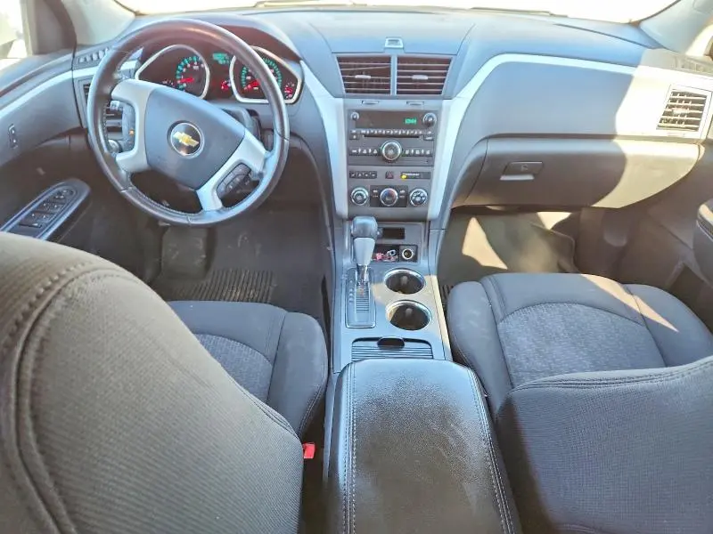 2011 CHEVROLET TRAVERSE LT  