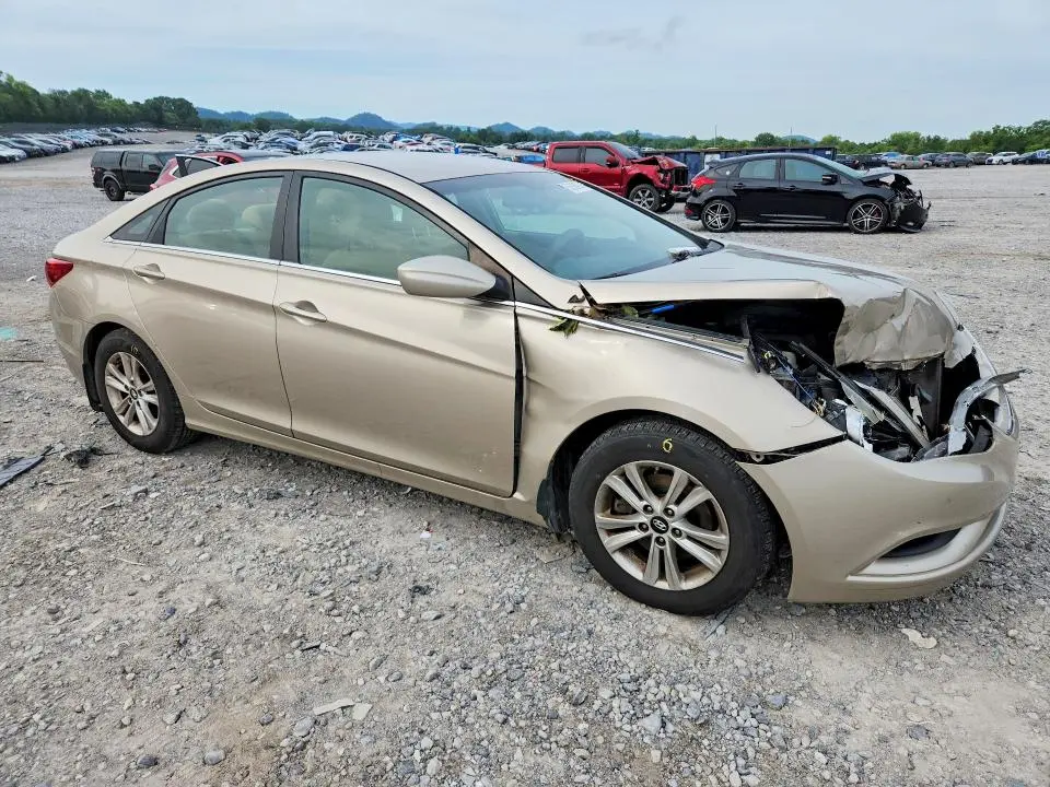 2012 HYUNDAI SONATA GLS  