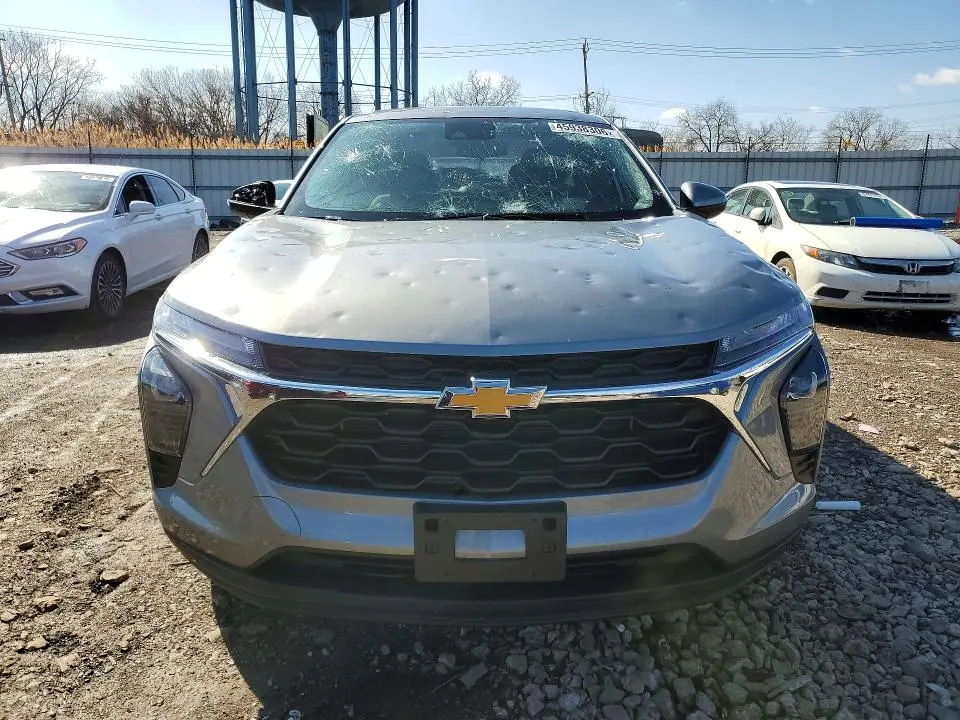 2025 CHEVROLET TRAX LS  