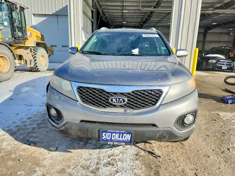 2011 KIA SORENTO BASE  