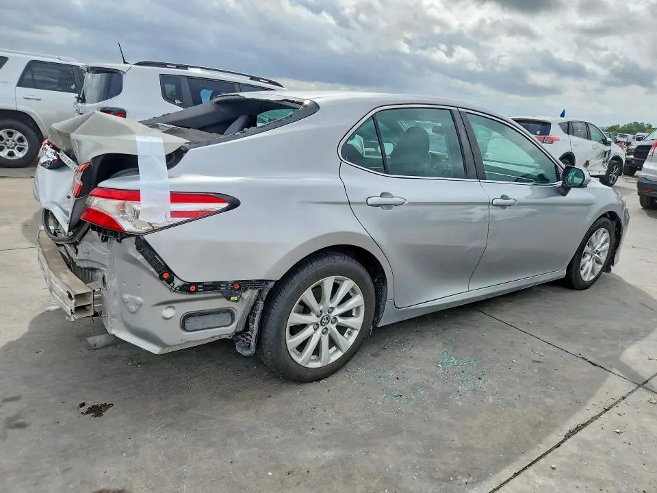2018 TOYOTA CAMRY LE  