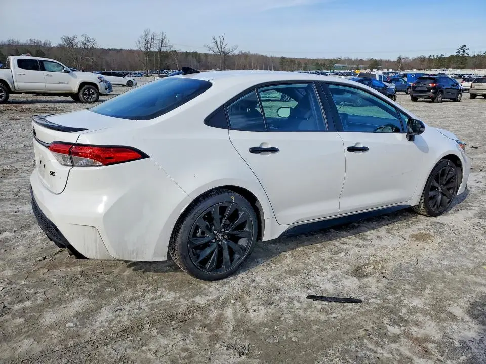 2022 TOYOTA COROLLA SE  
