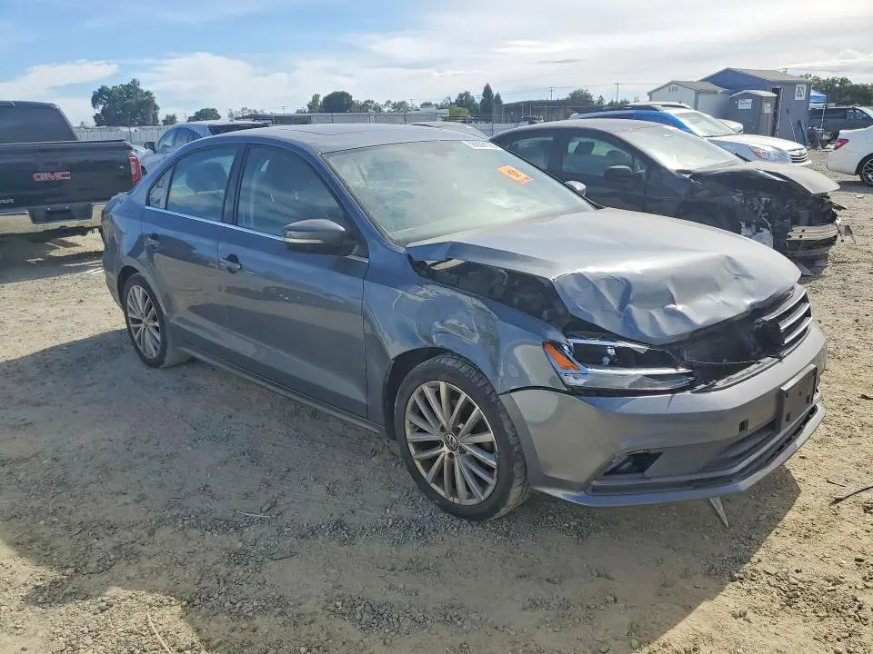 2016 VOLKSWAGEN JETTA SEL  