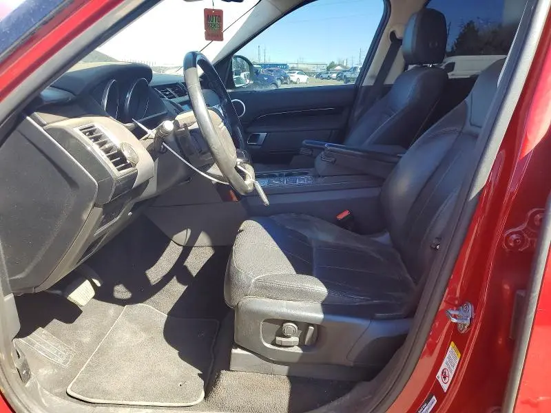 2017 LAND ROVER DISCOVERY SE  