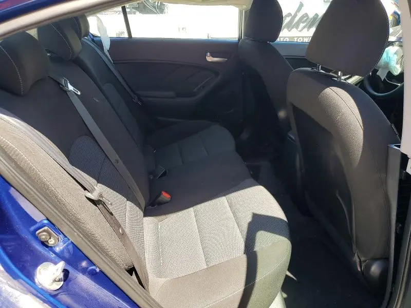 2018 KIA FORTE LX  