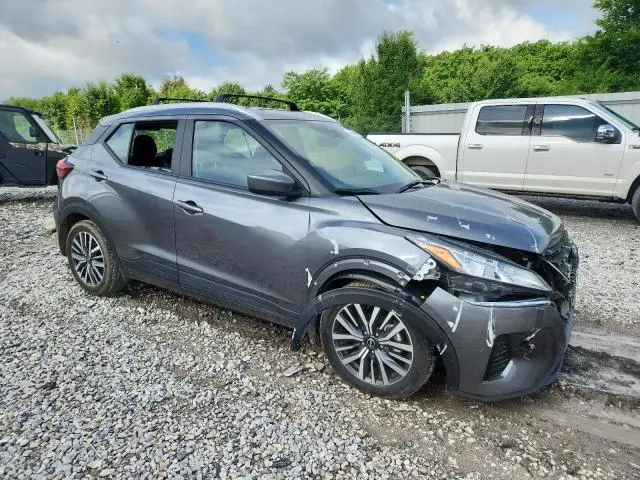 2022 NISSAN KICKS SV  