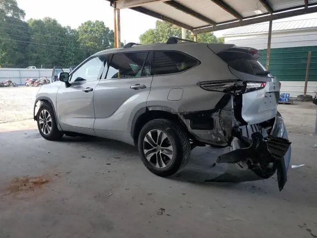2020 TOYOTA HIGHLANDER XLE  