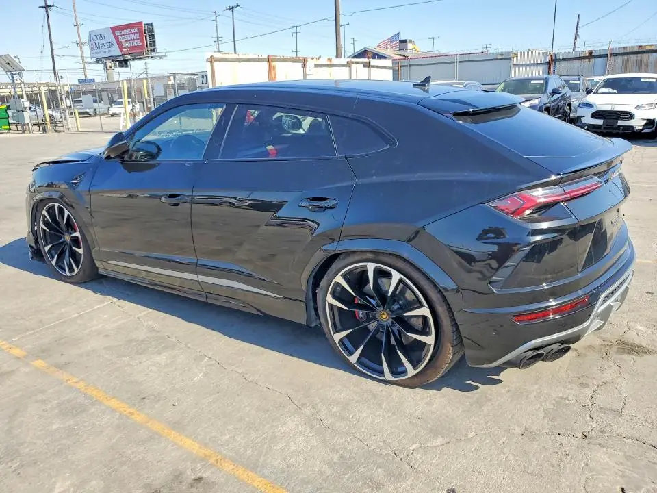2019 LAMBORGHINI URUS   