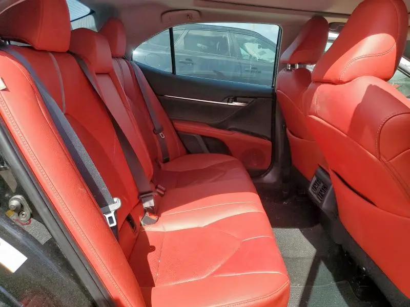 2018 TOYOTA CAMRY XSE  