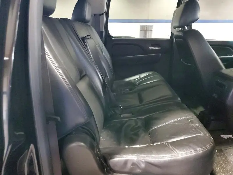 2013 CHEVROLET SUBURBAN   