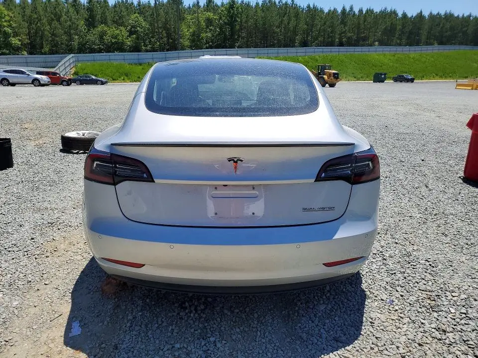 2018 TESLA MODEL 3   