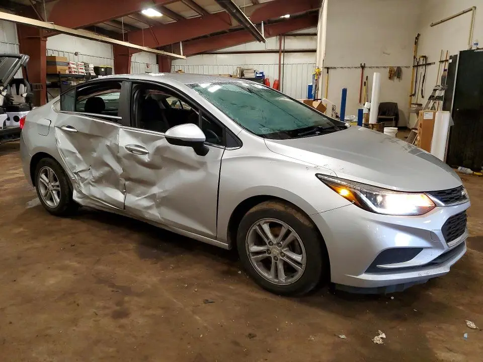 2016 CHEVROLET CRUZE LT  