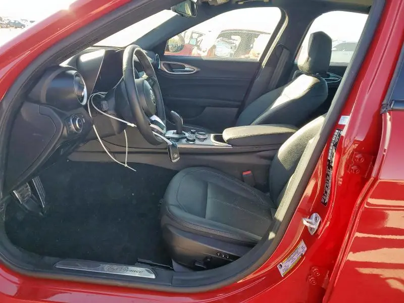 2024 ALFA ROMEO GIULIA TI  