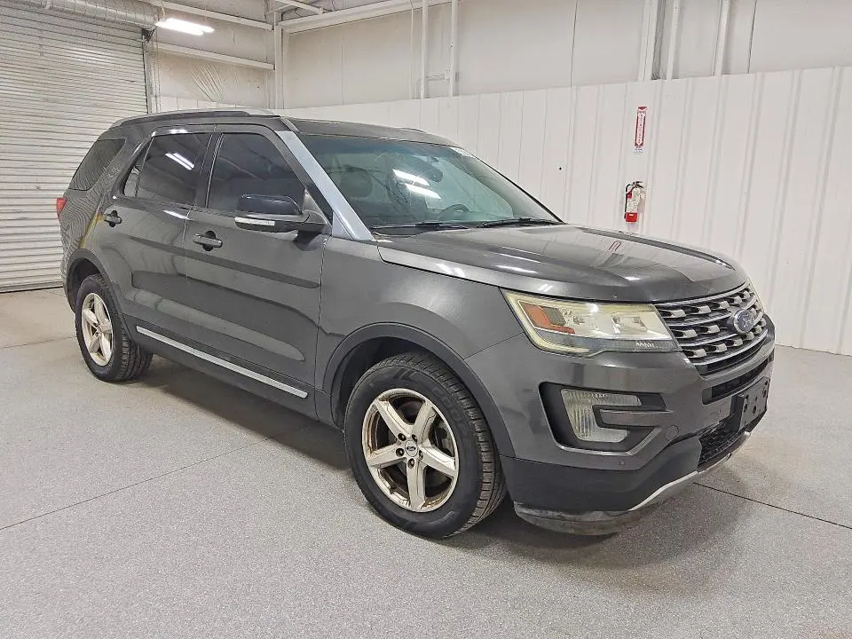 2016 FORD EXPLORER XLT  