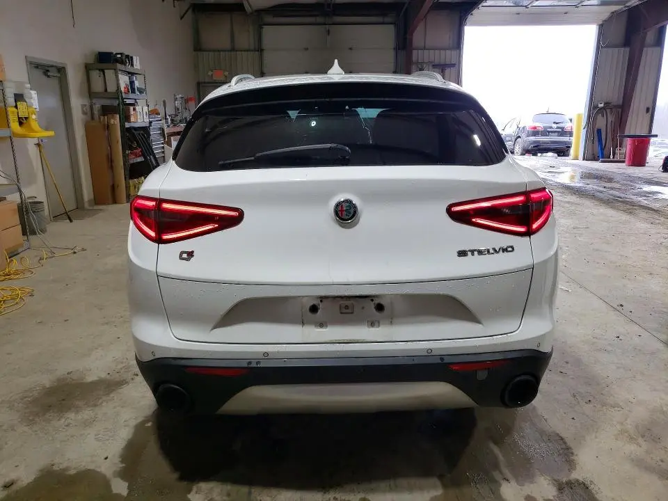 2018 ALFA ROMEO STELVIO   
