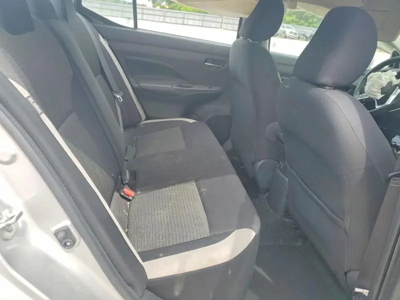 2020 NISSAN VERSA SV  