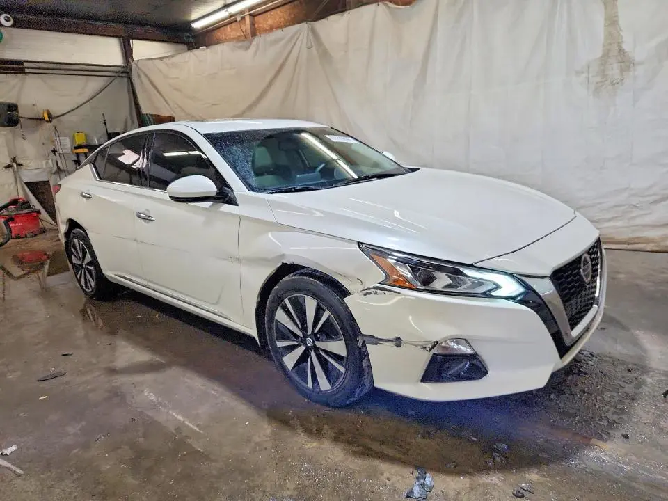 2020 NISSAN ALTIMA SL  