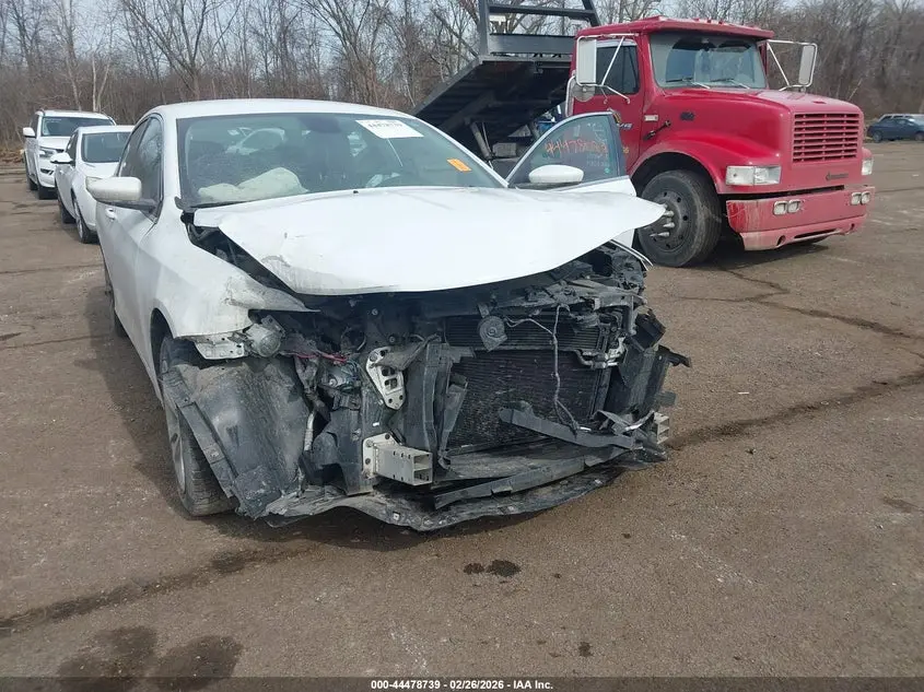 2016 CHRYSLER 200 LIMITED