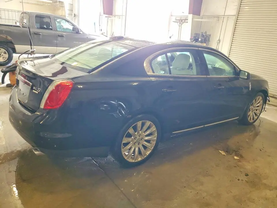 2011 LINCOLN MKS   