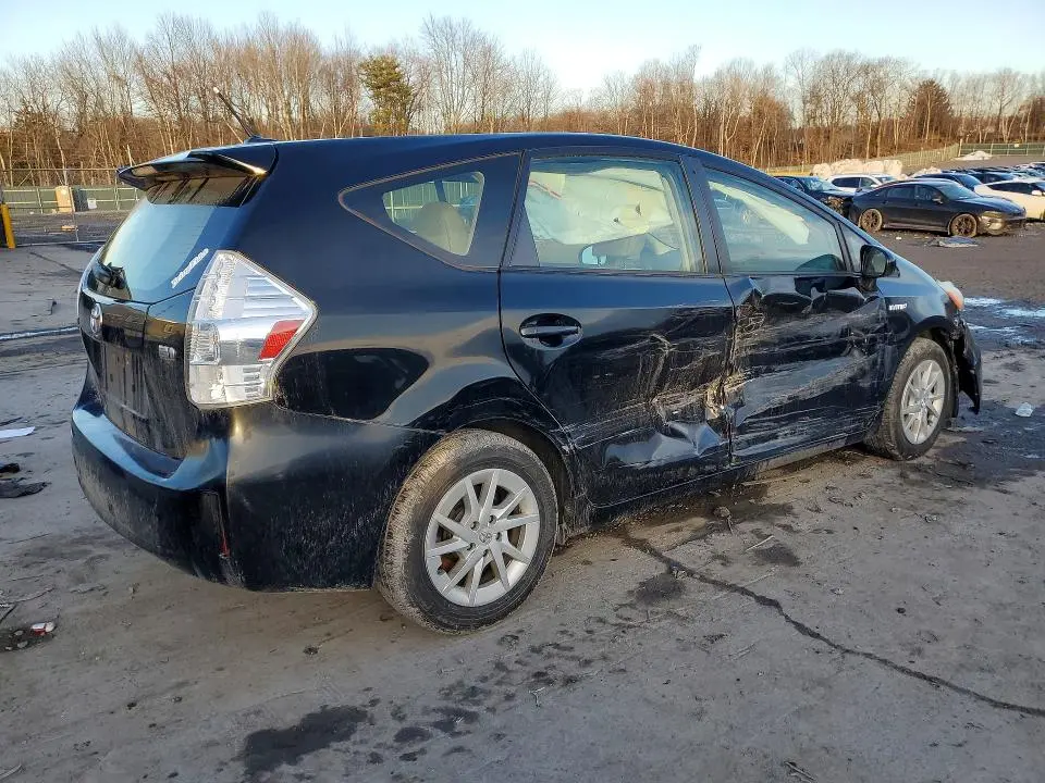 2013 TOYOTA PRIUS V THREE  