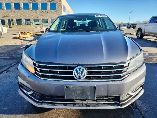 2018 VOLKSWAGEN PASSAT S  