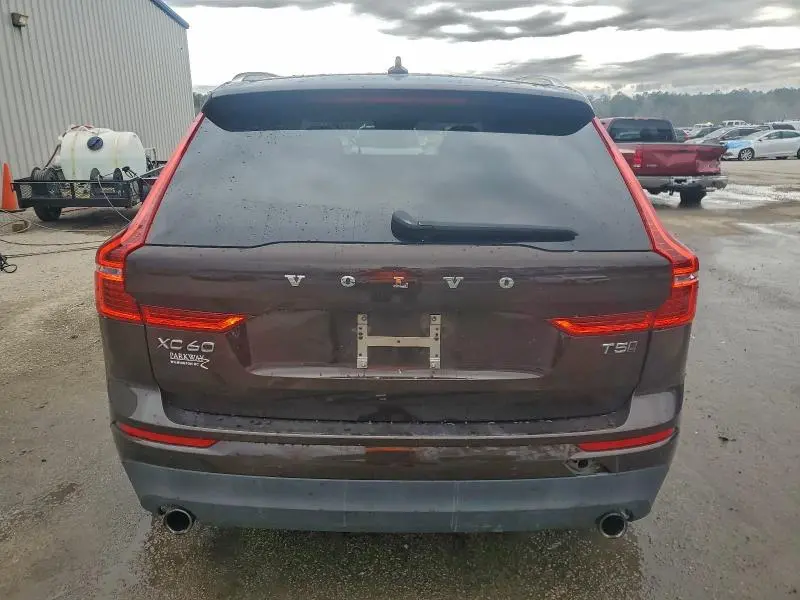 2018 VOLVO XC60 T5  