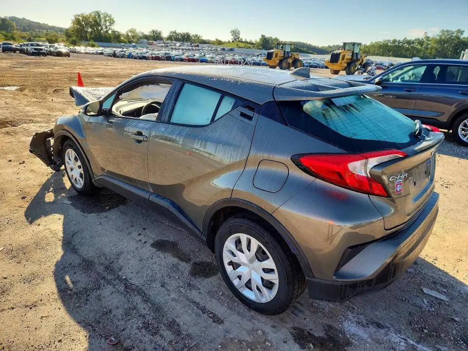 2021 TOYOTA C-HR LE  