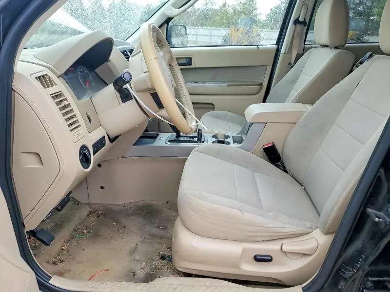 2010 FORD ESCAPE XLT  