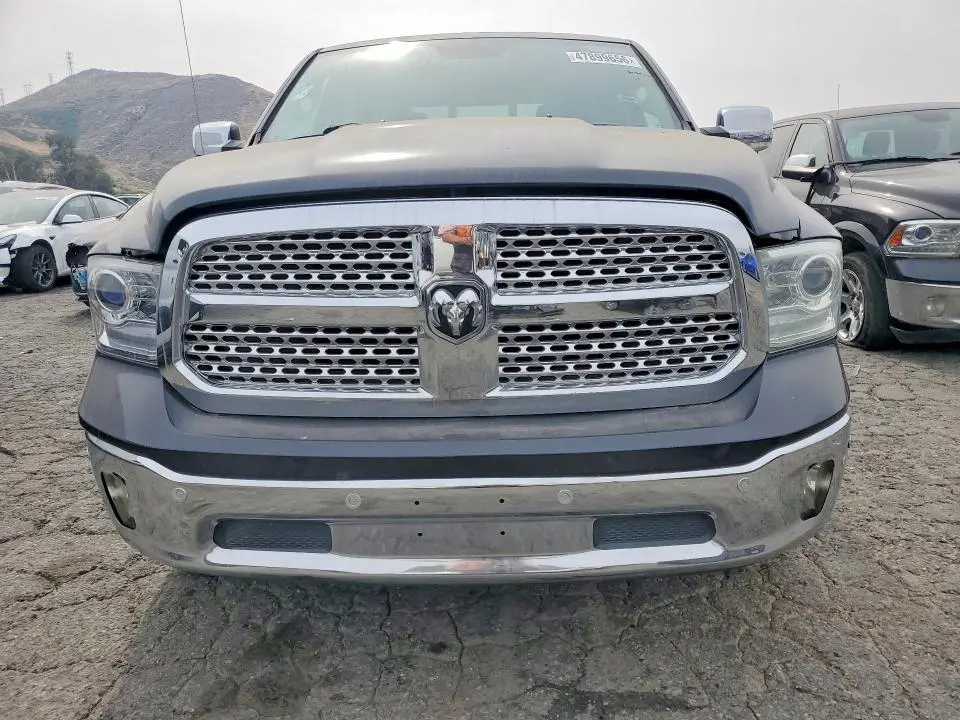 2015 RAM 1500 LARAMIE  
