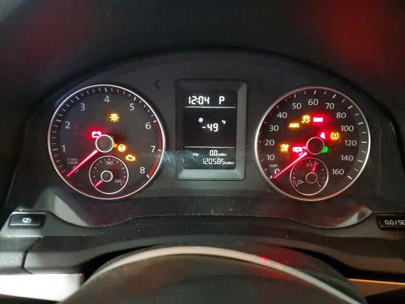 2010 VOLKSWAGEN JETTA LIMITED  